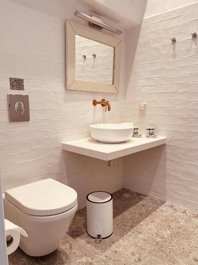 Casa Di Manto Traditional *